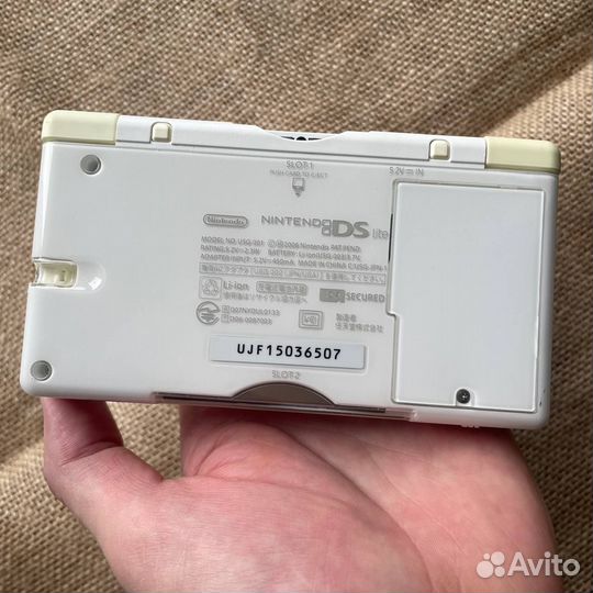 Nintendo DS Lite