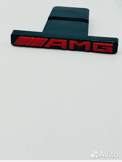 Шильдик AMG в решетку