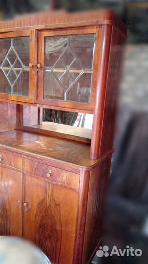 Антикварный буфет