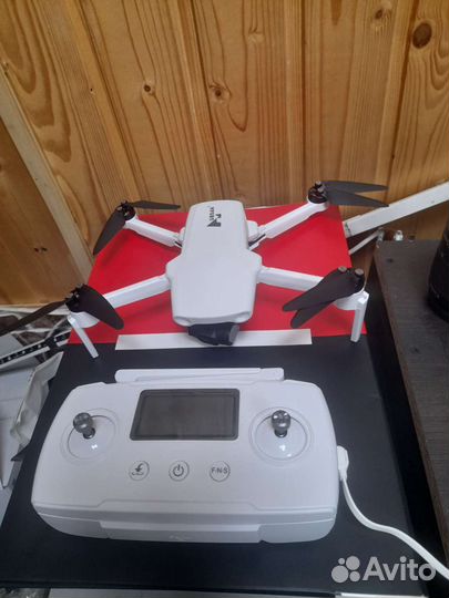 Квадрокоптер hubsan zino mini se