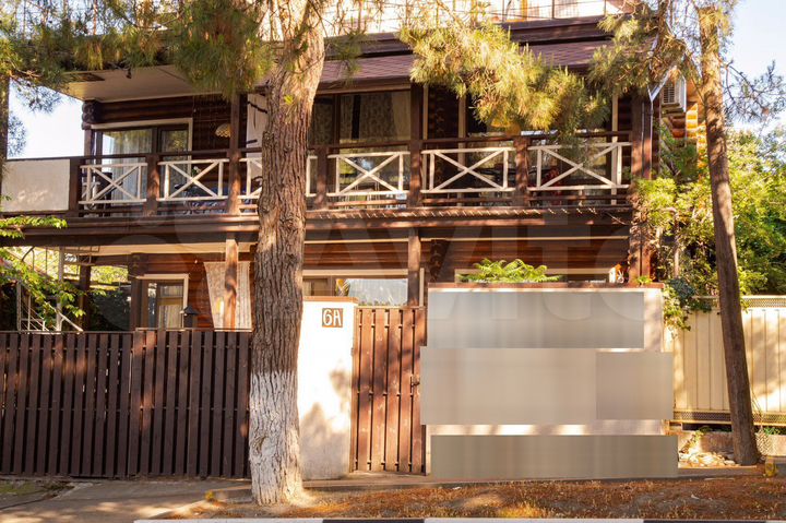 Дом 200 м² на участке 3 сот.