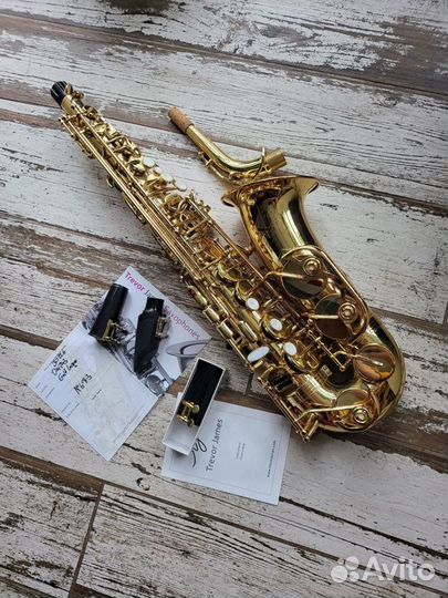 Альт саксофон Trevor James 3722G