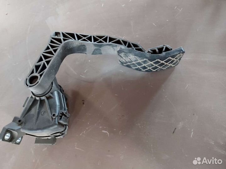 Педаль газа Audi A8 D3