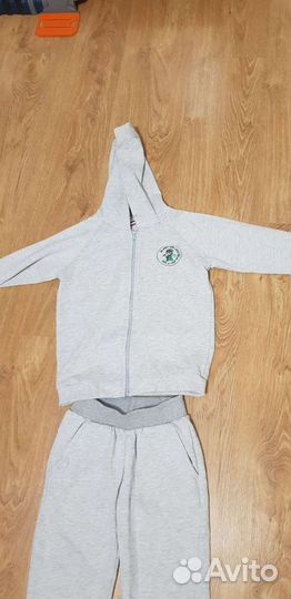 Спортивный костюм