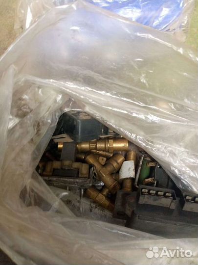 Запчасти на камаз. Мирская,могу привезти в кроп