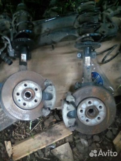 Стойки пружины суппорта Фольксваген Поло Седан