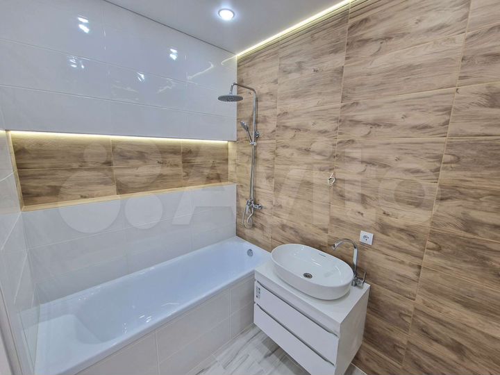 2-к. квартира, 47 м², 7/17 эт.