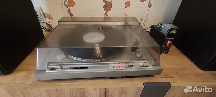 Проигрыватель винила Вега эп 110 + Пластинки