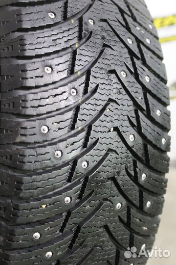 Nankang SW-8 Ice Activa 215/55 R17 98T