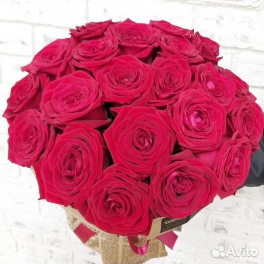 19 роз 40 см