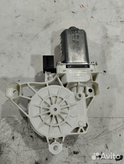 Моторчик стеклоподъемника (задний правый)