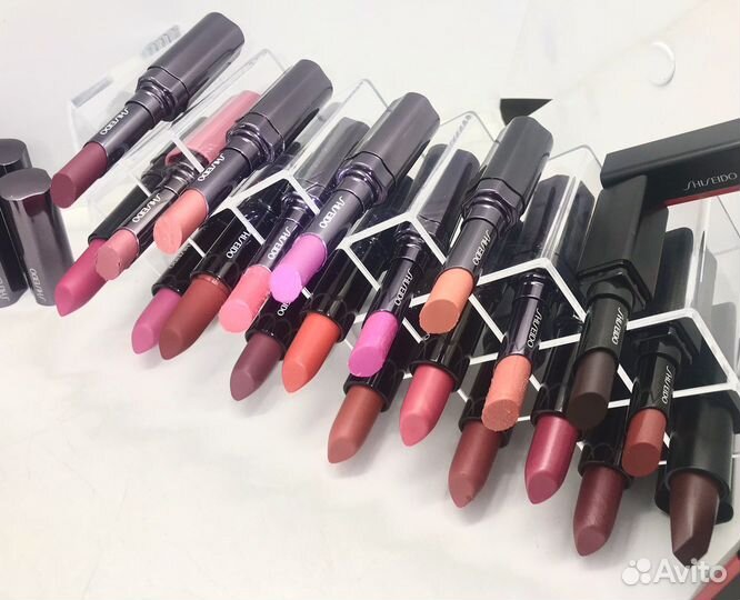 Помада Шисейдо