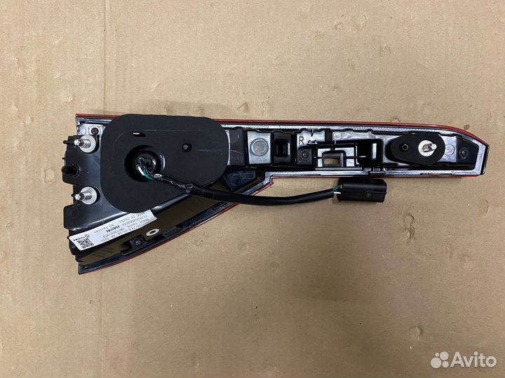 Фонарь внутренний правый Haval F7