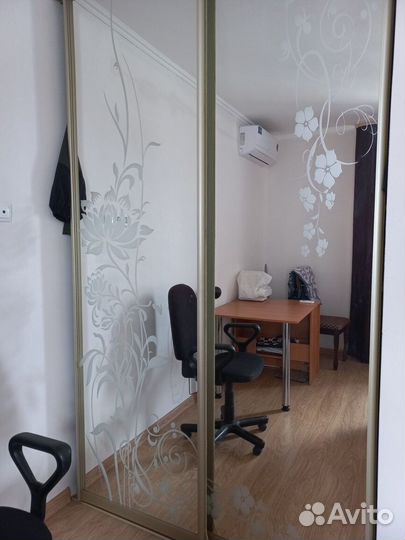 Зеркальная дверь для шкафа купе или ниши б/у