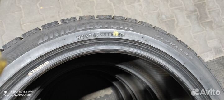 Bridgestone Blizzak DM-V1 245/40 R19 98S