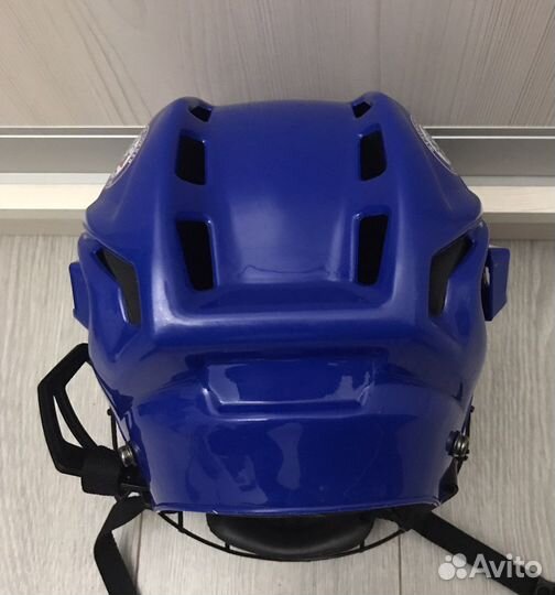 Хоккейный шлем