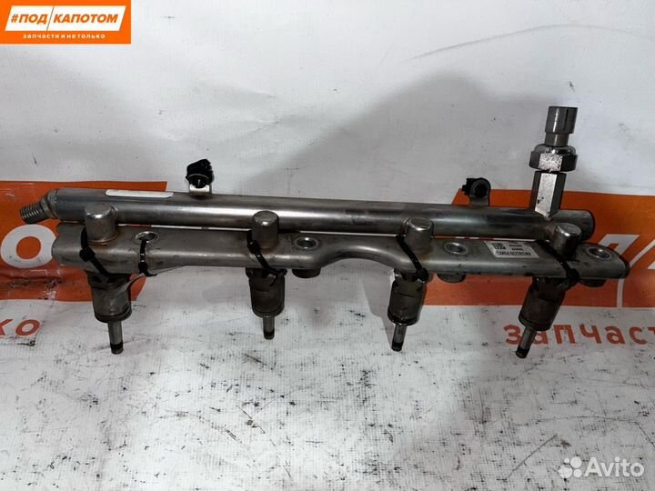 Топливная рампа Ford Focus 3 2011 CM5E9D280AF