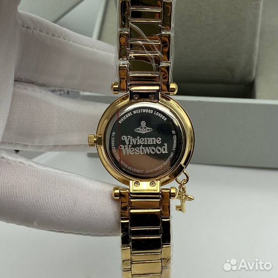 Женские часы Vivienne Westwood