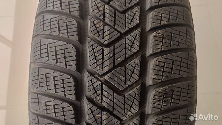 Pirelli Scorpion Winter 225/60 R20 113V