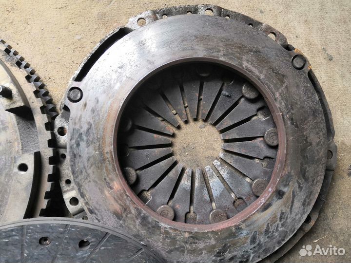 Маховик с корзиной сцепления Kia Sportage / Retona