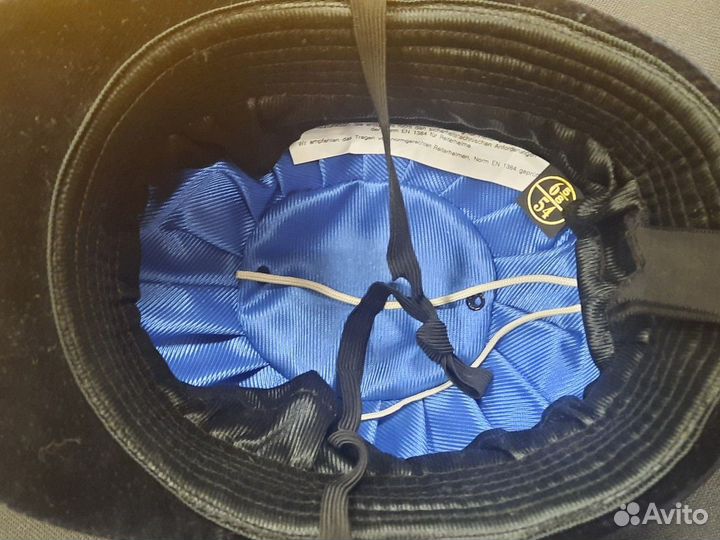 Шлем для конного спорта