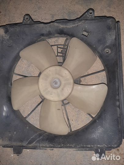 Вентилятор с диффузором Хонда Цивик 4 D