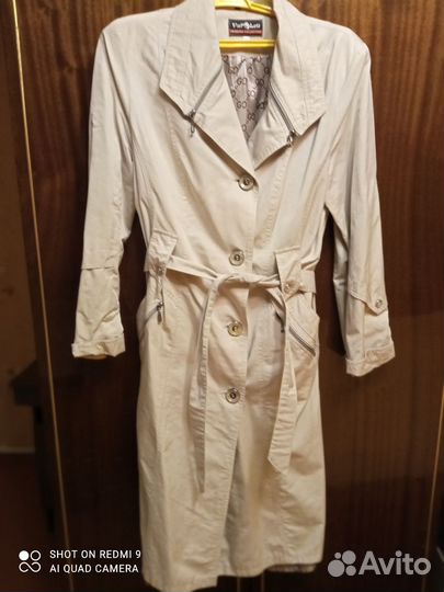 Плащ демисезонный женский.56размер