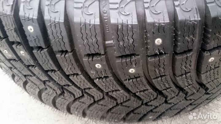 Michelin Latitude X-Ice North 2 215/60 R16 99T