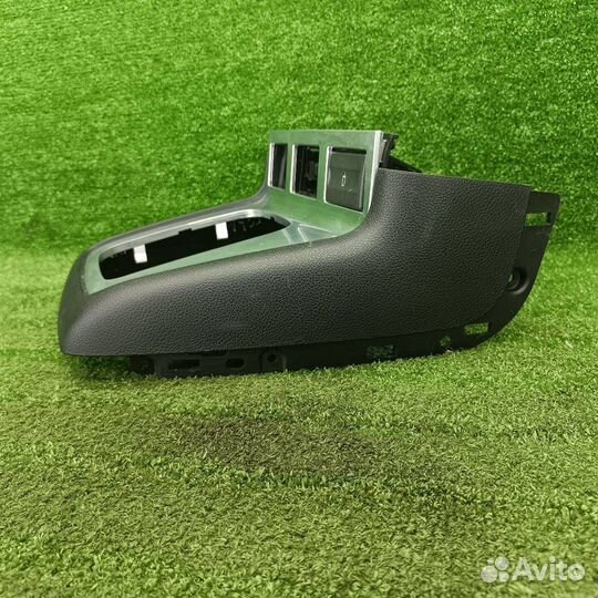 Рамка обрамление кулисы Ford Mondeo 3 рест. 2005