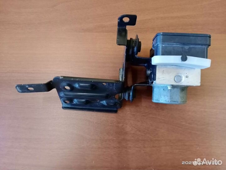 Продам блок ABS Volkswagen Polo Sedan / Фольксваге