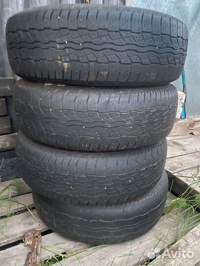 Bridgestone Dueler H/T 225/70 R16