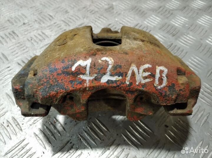 Суппорт передний левый Ford Focus 2005-2008