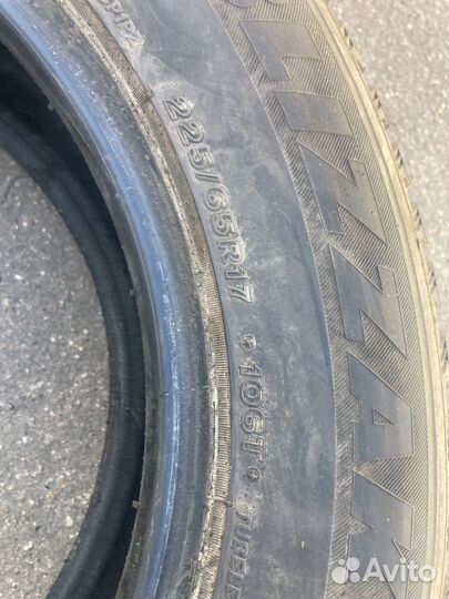 Bridgestone Blizzak Spike-01 225/65 R17