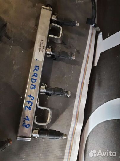 Топливная рампа Ford Focus 2 1.8-2.0