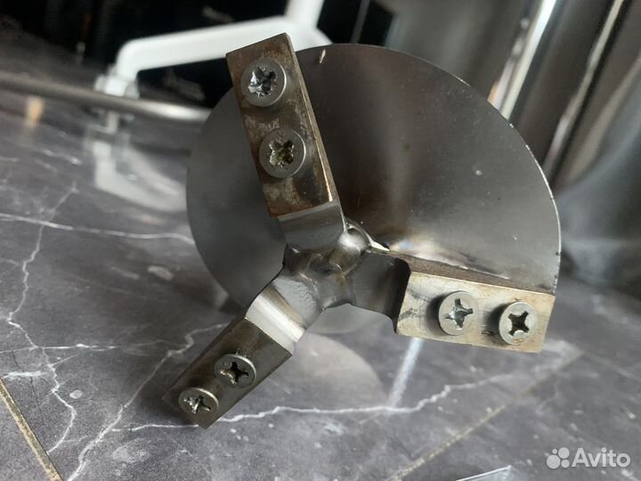 Ледобур титановый 130