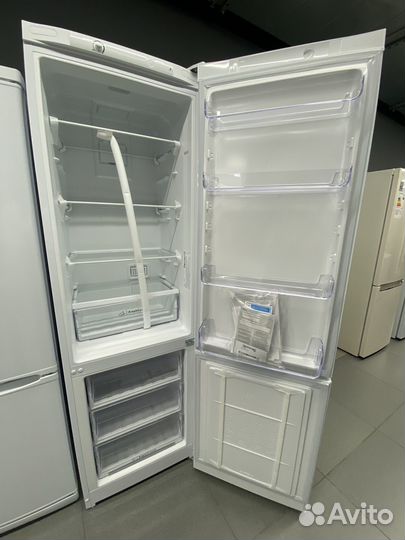 Холодильник indesit no frost ITR 4200 W