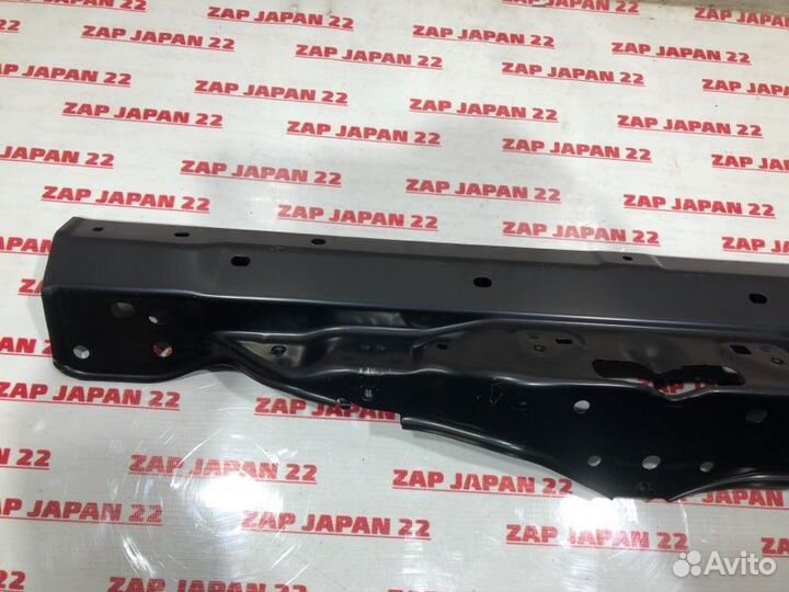 Планка телевизора Toyota Land Cruiser 200