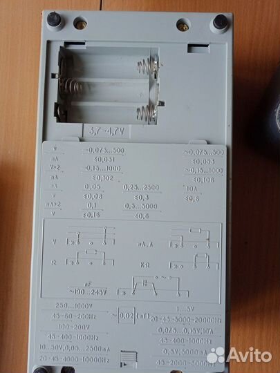 Прибор электроизмерительный комбинированный СССР