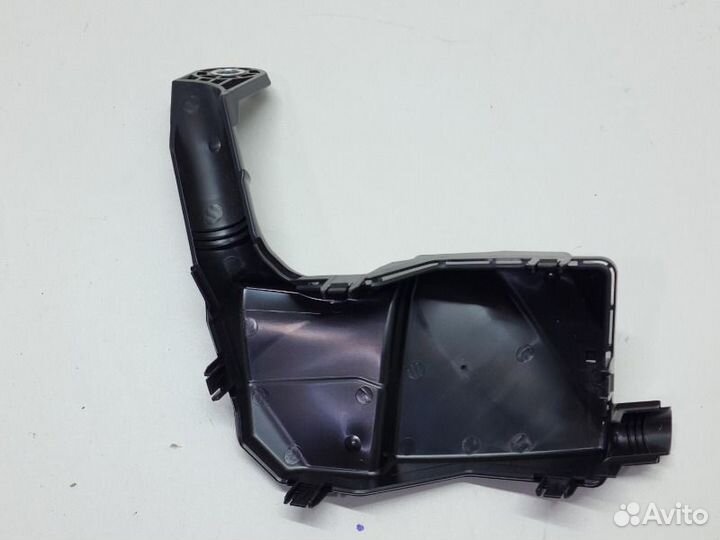 Крышка корпуса блока предохранителей передняя