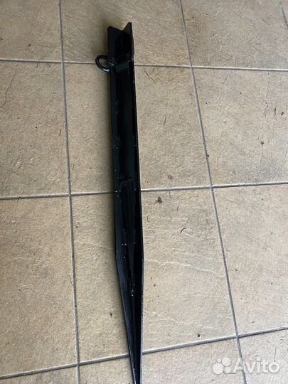 Колышек металлический