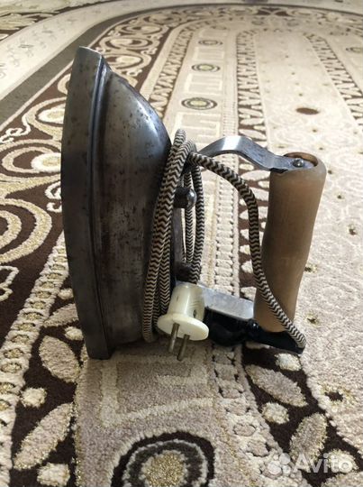 Старый утюг