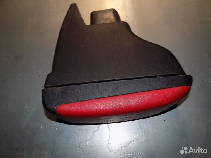 Подлокотник MK Cross 2011