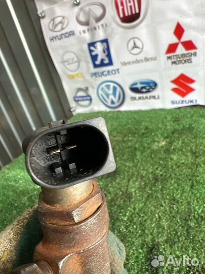 Форсунка топливная Ford Tranzit connect 1.8 kkda