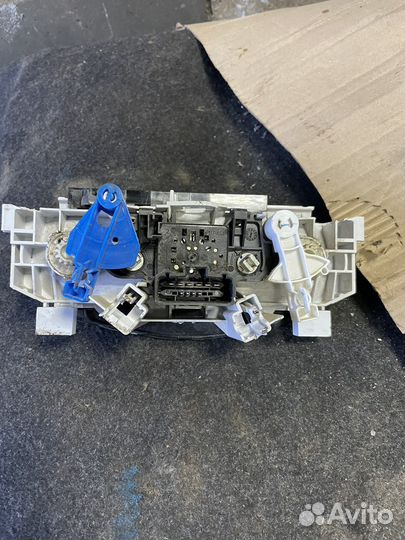 Блок управления печкой LADA Largus