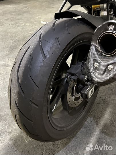 Мотоцикл BMW S1000R