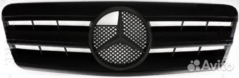 Решетка радиатора Mercedes W208 S1973