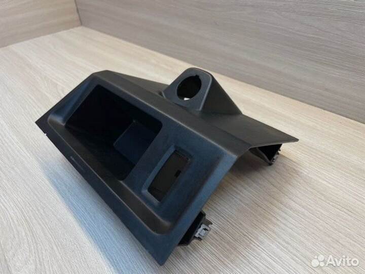 Накладка торпедо LADA X-Ray