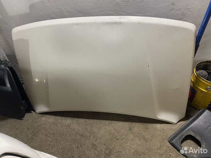 Капот на suzuki escudo 1 поколения