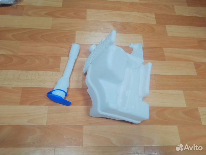 Бачок омывателя Volkswagen Polo Skoda Rapid
