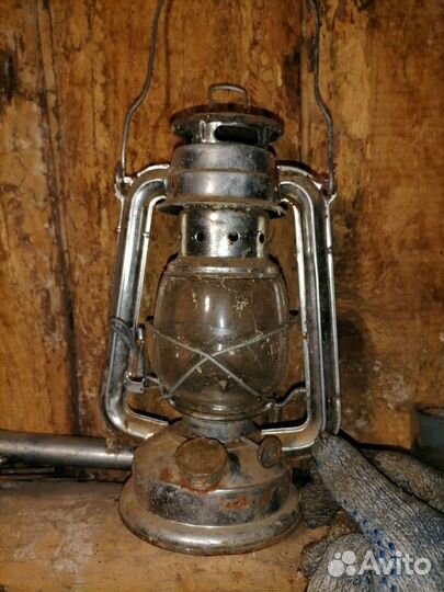 Керосиновая лампа